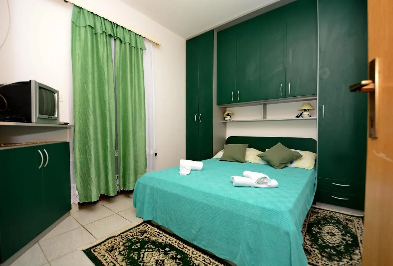 Apartment Puntadura Beach Vir
