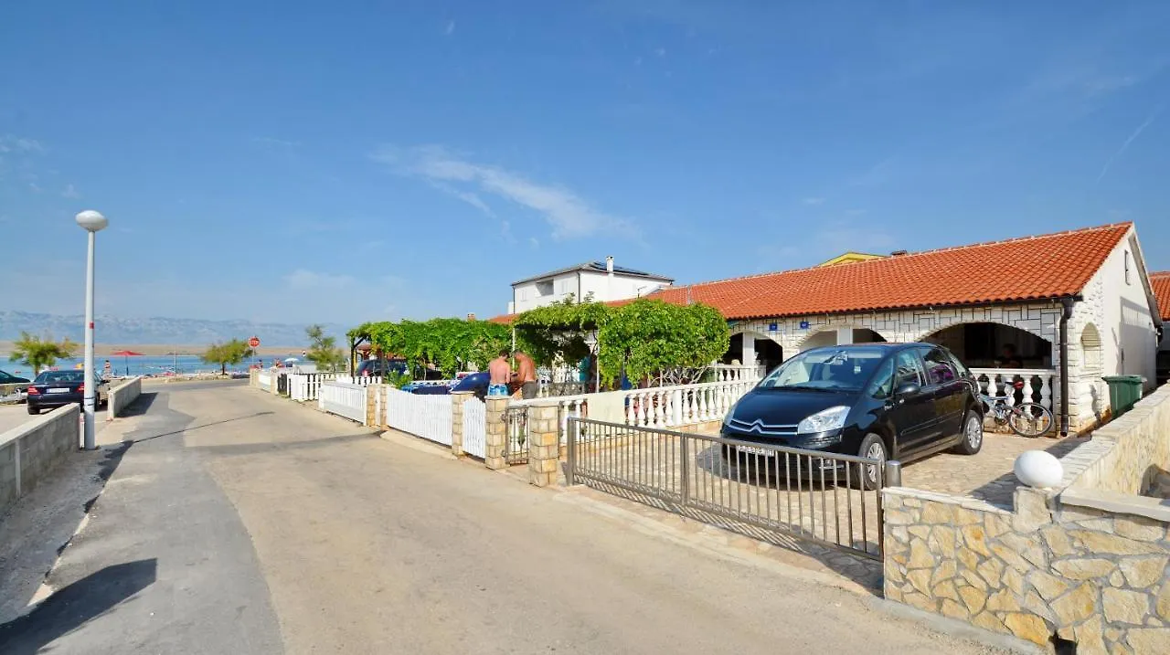 Apartment Puntadura Beach Vir